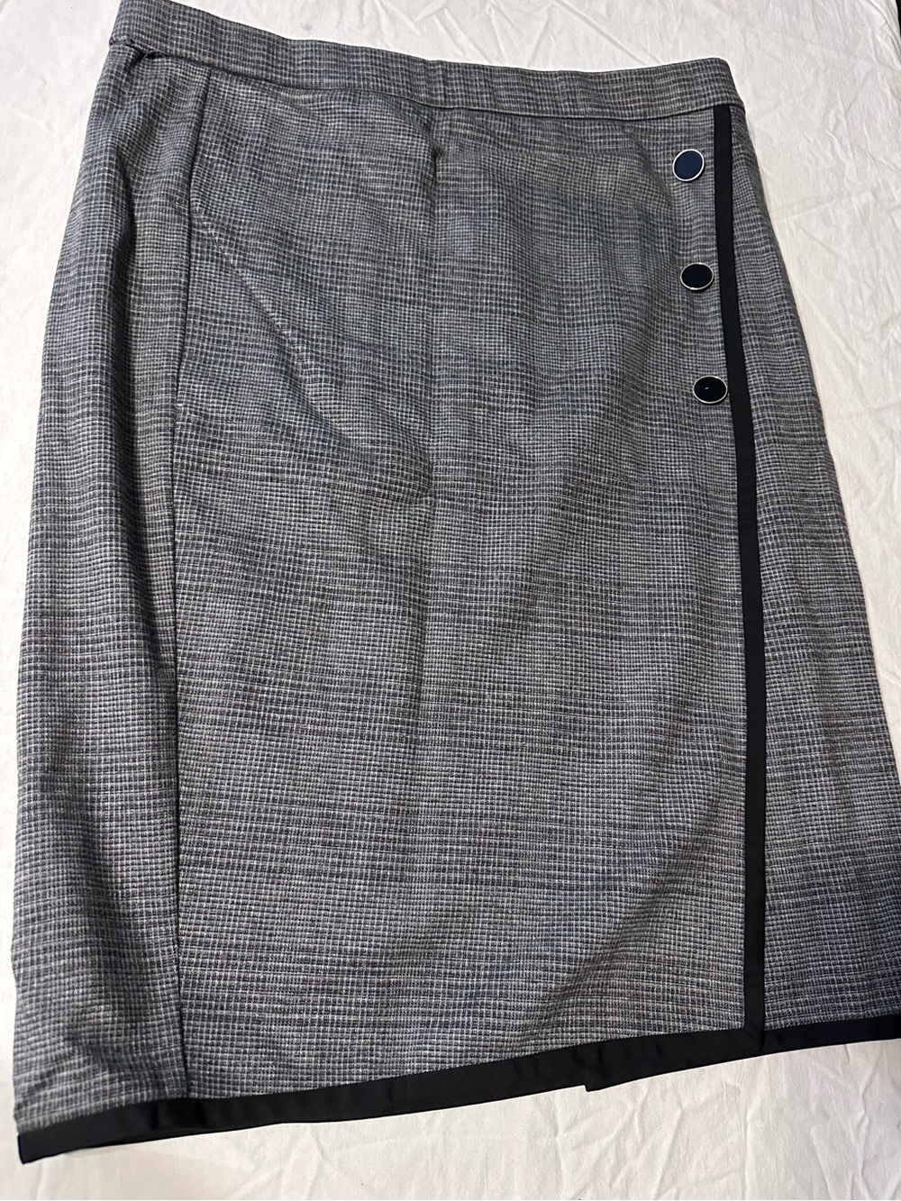 Ann Taylor Gray Plaid Pencil Skirt